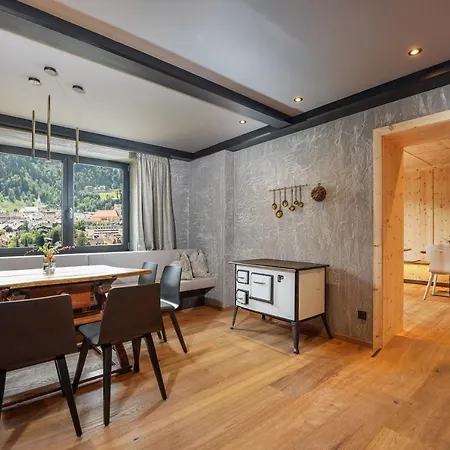 Ferienalm Panorama 斯拉德明